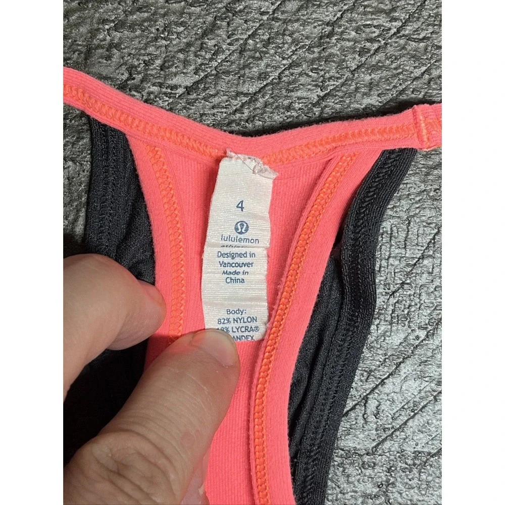 Lululemon Womens‎ Size 4 Soot Very Light Flare Tuck Me In Tank No Pads